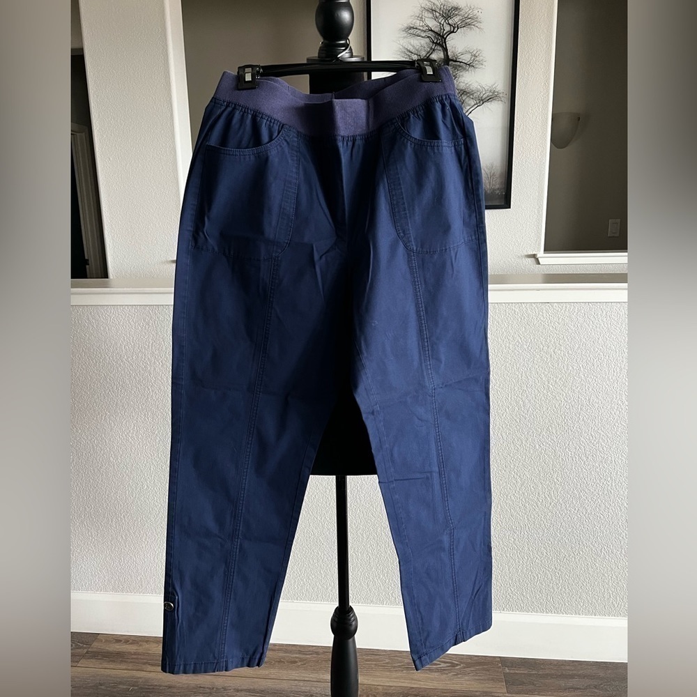 Chico’s Navy Pull On Utility Pants- NWOT - Chico’s 0.5/Small